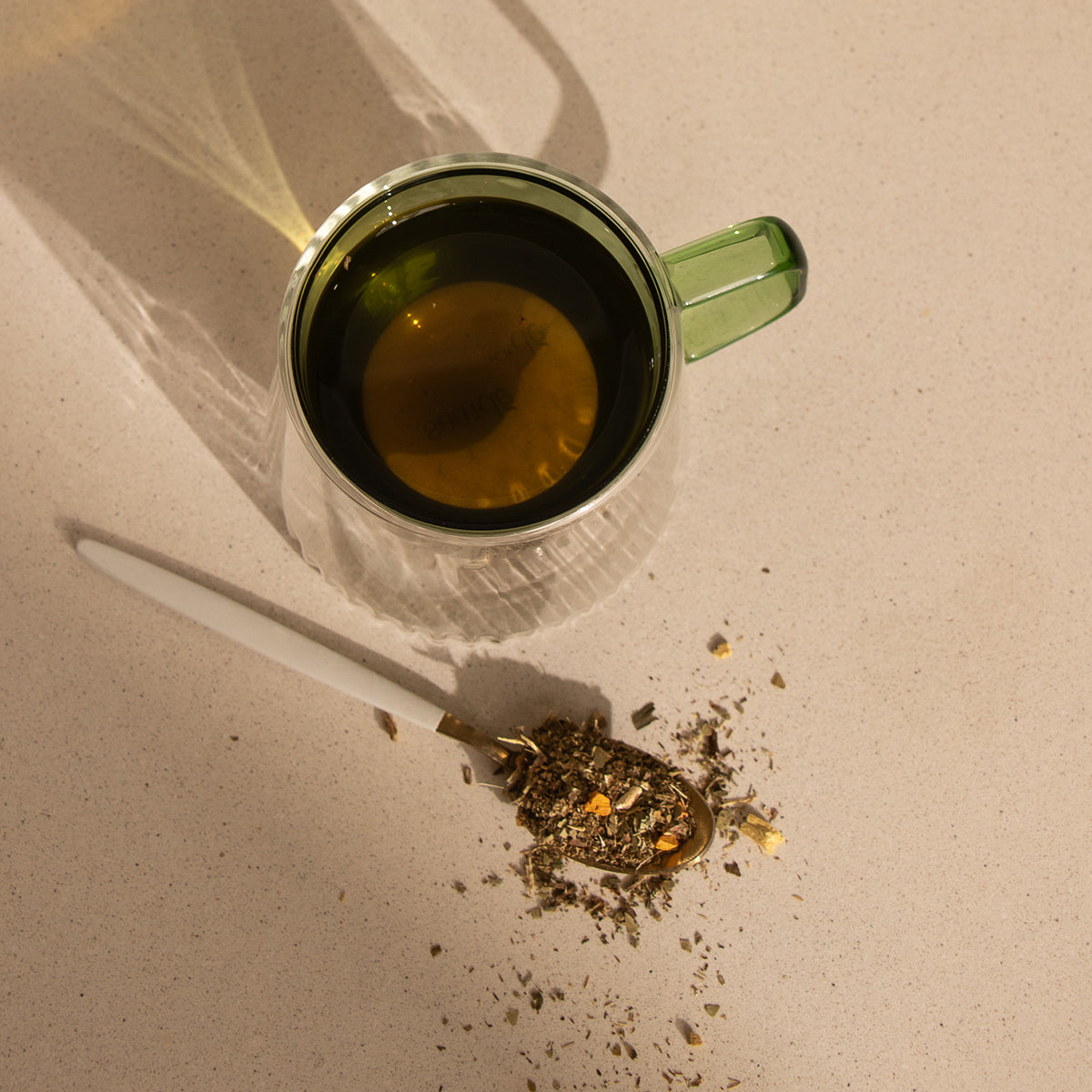 Organic energy boost tea with ginseng and gingko