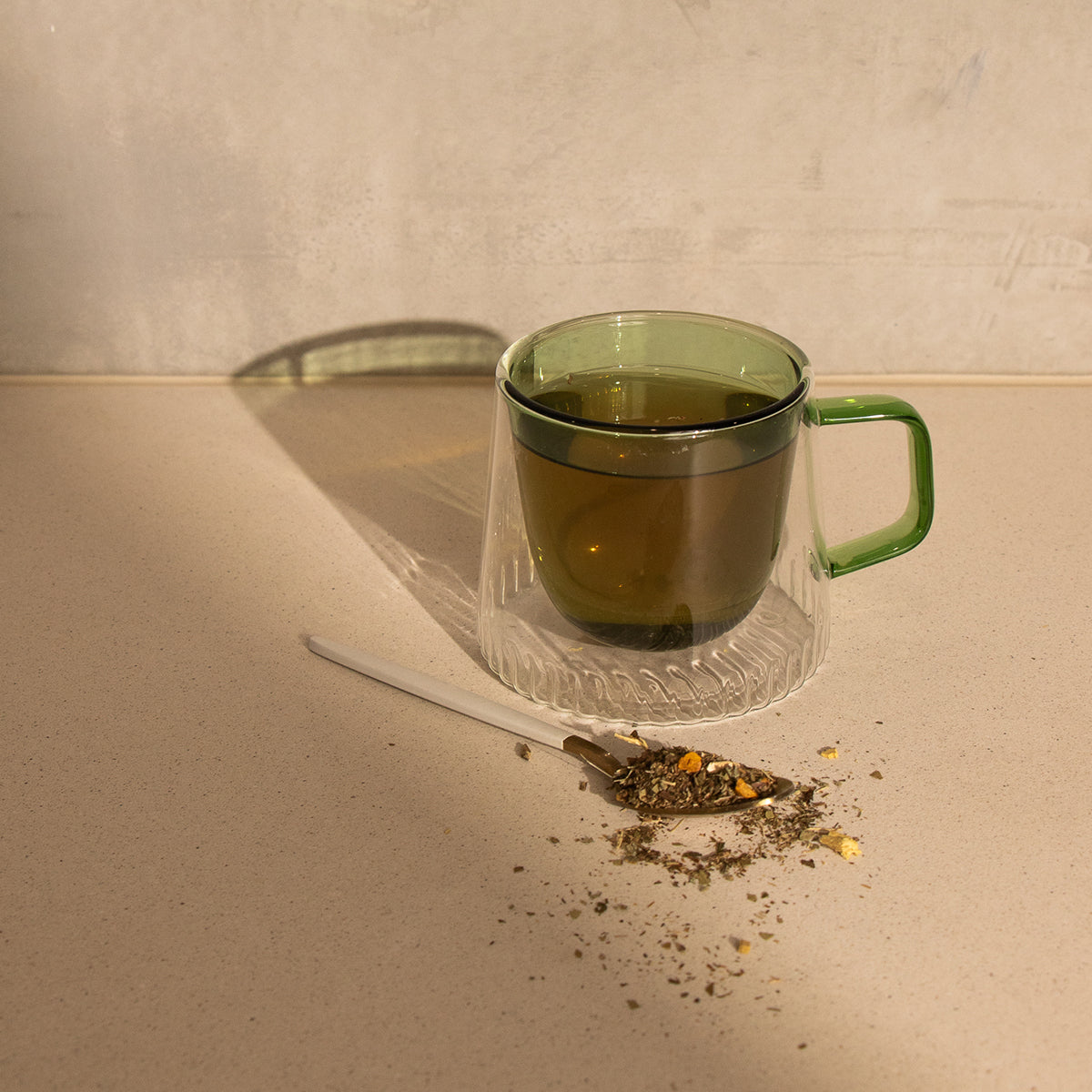 Natural caffeine tea for focus and stamina