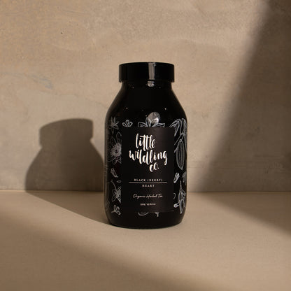 Organic berry tea loose leaf antioxidant blend